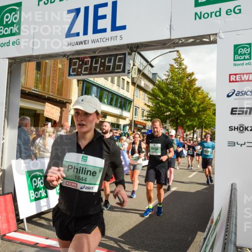 20.09.2026 - PSD Bank Halbmarathon LAZAROV Photography http://msf.ph/oto/10557297 20.09.2026 12:24:45 Ziel 1009, 1033, 1043, 1161, 1242, 1439, 1503, 1644, 1654, 1688, 1768, 1857, 1932, 2083, 2135, 2167, 2207, 2289, 2442, 2452, 2658, 3419, 3453, 3533, 3756, 4034, 4077, 4190, 4332 meine-sportfotos.de
