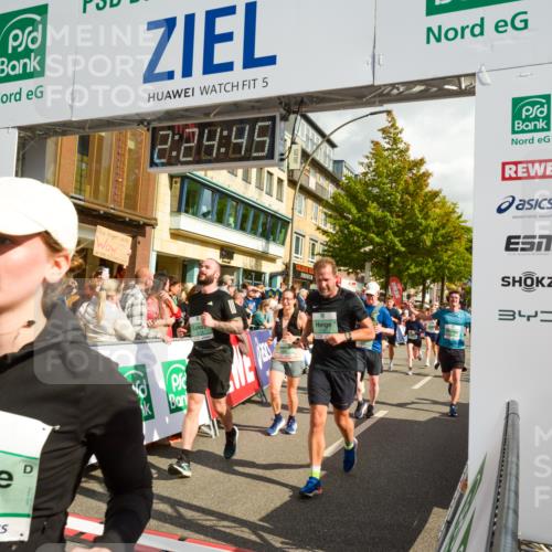 20.09.2026 - PSD Bank Halbmarathon LAZAROV Photography http://msf.ph/oto/10557298 20.09.2026 12:24:45 Ziel 1009, 1033, 1043, 1161, 1242, 1439, 1503, 1644, 1654, 1688, 1768, 1857, 1932, 2083, 2135, 2167, 2207, 2289, 2442, 2452, 2658, 3419, 3453, 3533, 3756, 4034, 4077, 4190, 4332 meine-sportfotos.de