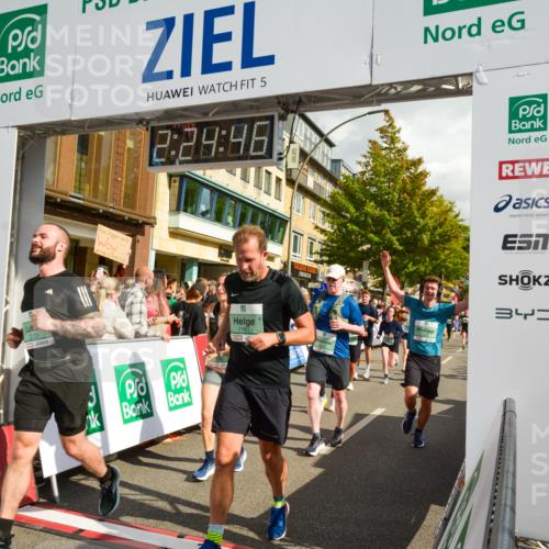 20.09.2026 - PSD Bank Halbmarathon LAZAROV Photography http://msf.ph/oto/10557302 20.09.2026 12:24:45 Ziel 1009, 1033, 1043, 1161, 1242, 1439, 1503, 1644, 1654, 1688, 1768, 1857, 1932, 2083, 2135, 2167, 2207, 2289, 2442, 2452, 2658, 3419, 3453, 3533, 3756, 4034, 4077, 4190, 4332 meine-sportfotos.de