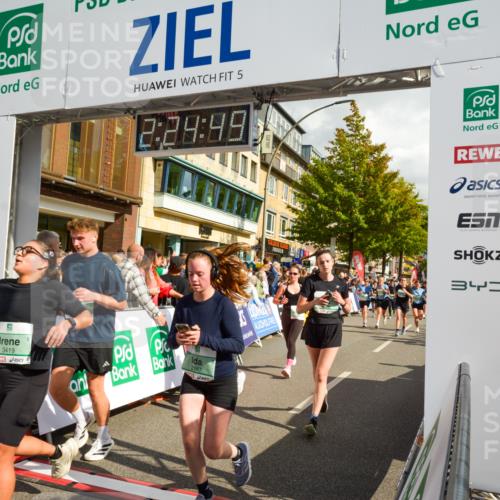 20.09.2026 - PSD Bank Halbmarathon LAZAROV Photography http://msf.ph/oto/10557312 20.09.2026 12:24:48 Ziel 1009, 1033, 1043, 1161, 1242, 1439, 1503, 1633, 1644, 1654, 1688, 1768, 1857, 1932, 2083, 2135, 2167, 2207, 2289, 2328, 2452, 2596, 2658, 2798, 3419, 3453, 3510, 3533, 3756, 4077, 4190, 4332 meine-sportfotos.de