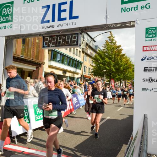 20.09.2026 - PSD Bank Halbmarathon LAZAROV Photography http://msf.ph/oto/10557313 20.09.2026 12:24:48 Ziel 1009, 1033, 1043, 1161, 1242, 1439, 1503, 1633, 1644, 1654, 1688, 1768, 1857, 1932, 2083, 2135, 2167, 2207, 2289, 2328, 2452, 2596, 2658, 2798, 3419, 3453, 3510, 3533, 3756, 4077, 4190, 4332 meine-sportfotos.de