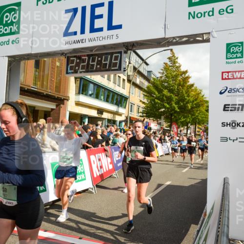 20.09.2026 - PSD Bank Halbmarathon LAZAROV Photography http://msf.ph/oto/10557314 20.09.2026 12:24:49 Ziel 1009, 1033, 1043, 1161, 1242, 1439, 1503, 1633, 1644, 1654, 1688, 1768, 1932, 2083, 2135, 2167, 2207, 2289, 2328, 2452, 2596, 2658, 2798, 3419, 3453, 3510, 3533, 3756, 4077, 4190, 4332, 4663 meine-sportfotos.de