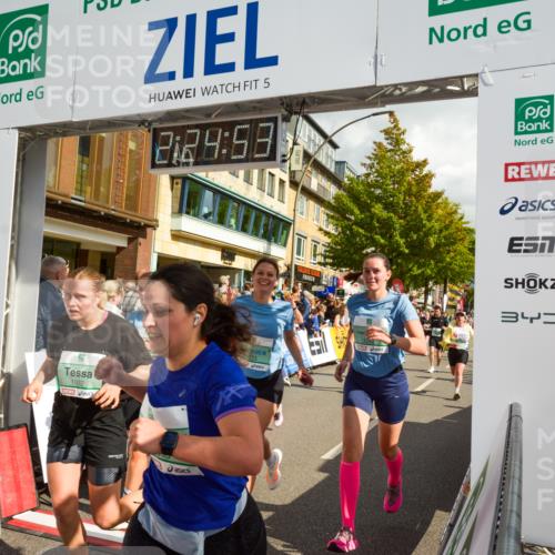 20.09.2026 - PSD Bank Halbmarathon LAZAROV Photography http://msf.ph/oto/10557326 20.09.2026 12:24:52 Ziel 1009, 1033, 1043, 1134, 1161, 1242, 1439, 1503, 1633, 1654, 1688, 1768, 1932, 2083, 2135, 2167, 2207, 2294, 2328, 2452, 2596, 2658, 2798, 3419, 3453, 3510, 3756, 4077, 4190, 4332, 4663 meine-sportfotos.de
