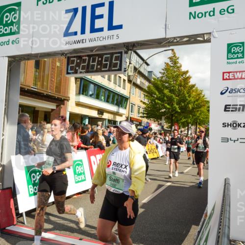 20.09.2026 - PSD Bank Halbmarathon LAZAROV Photography http://msf.ph/oto/10557334 20.09.2026 12:24:54 Ziel 1009, 1033, 1043, 1134, 1242, 1439, 1503, 1633, 1654, 1932, 2083, 2135, 2167, 2207, 2294, 2328, 2452, 2596, 2658, 2798, 3419, 3510, 3756, 4077, 4190, 4663 meine-sportfotos.de