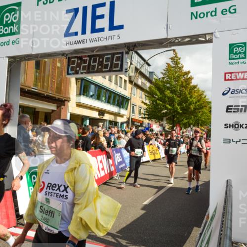 20.09.2026 - PSD Bank Halbmarathon LAZAROV Photography http://msf.ph/oto/10557335 20.09.2026 12:24:55 Ziel 1009, 1033, 1043, 1134, 1242, 1439, 1503, 1633, 1654, 1932, 2135, 2207, 2294, 2328, 2452, 2596, 2658, 2798, 3510, 3756, 4077, 4190, 4663 meine-sportfotos.de