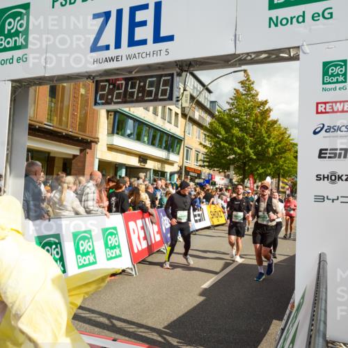 20.09.2026 - PSD Bank Halbmarathon LAZAROV Photography http://msf.ph/oto/10557336 20.09.2026 12:24:55 Ziel 1009, 1033, 1043, 1134, 1242, 1439, 1503, 1633, 1654, 1932, 2135, 2207, 2294, 2328, 2452, 2596, 2658, 2798, 3510, 3756, 4077, 4190, 4663 meine-sportfotos.de
