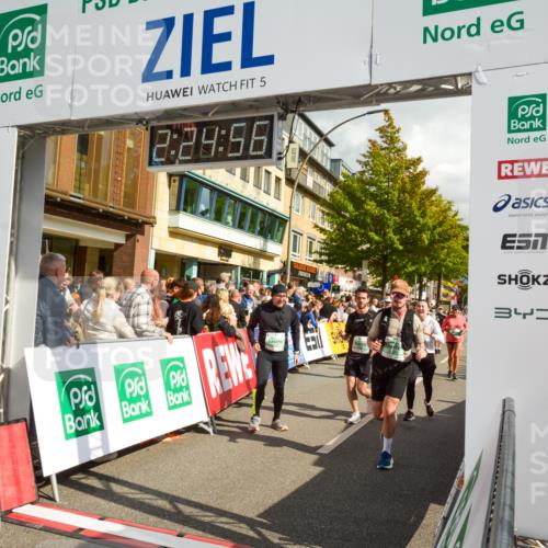 20.09.2026 - PSD Bank Halbmarathon LAZAROV Photography http://msf.ph/oto/10557337 20.09.2026 12:24:55 Ziel 1009, 1033, 1043, 1134, 1242, 1439, 1503, 1633, 1654, 1932, 2135, 2207, 2294, 2328, 2452, 2596, 2658, 2798, 3510, 3756, 4077, 4190, 4663 meine-sportfotos.de