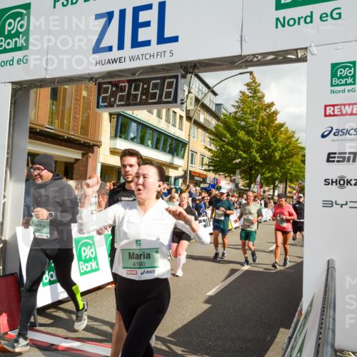 20.09.2026 - PSD Bank Halbmarathon LAZAROV Photography http://msf.ph/oto/10557343 20.09.2026 12:24:57 Ziel 1033, 1043, 1134, 1242, 1503, 1633, 1654, 1932, 2135, 2207, 2294, 2328, 2452, 2596, 2658, 2798, 3510, 3756, 4190, 4663 meine-sportfotos.de