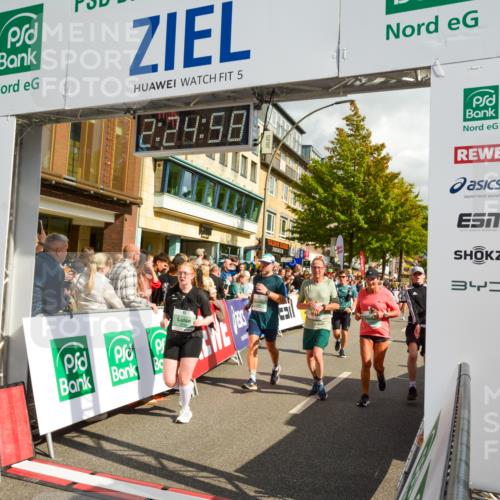 20.09.2026 - PSD Bank Halbmarathon LAZAROV Photography http://msf.ph/oto/10557345 20.09.2026 12:24:58 Ziel 1033, 1043, 1134, 1242, 1503, 1633, 1654, 1932, 2135, 2207, 2294, 2328, 2452, 2596, 2658, 2798, 3510, 3756, 4190, 4663 meine-sportfotos.de