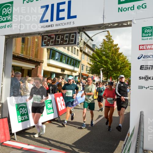 20.09.2026 - PSD Bank Halbmarathon LAZAROV Photography http://msf.ph/oto/10557347 20.09.2026 12:24:58 Ziel 1033, 1043, 1134, 1242, 1503, 1633, 1654, 1932, 2135, 2207, 2294, 2328, 2452, 2596, 2658, 2798, 3510, 3756, 4190, 4663 meine-sportfotos.de