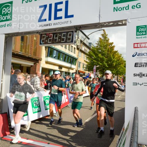 20.09.2026 - PSD Bank Halbmarathon LAZAROV Photography http://msf.ph/oto/10557348 20.09.2026 12:24:59 Ziel 1033, 1134, 1242, 1633, 1654, 2135, 2207, 2294, 2328, 2452, 2596, 2658, 2798, 3510, 3756, 4190, 4663 meine-sportfotos.de