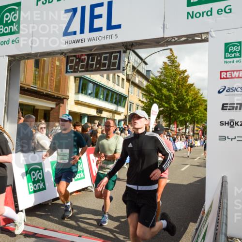 20.09.2026 - PSD Bank Halbmarathon LAZAROV Photography http://msf.ph/oto/10557349 20.09.2026 12:24:59 Ziel 1033, 1134, 1242, 1633, 1654, 2135, 2207, 2294, 2328, 2452, 2596, 2658, 2798, 3510, 3756, 4190, 4663 meine-sportfotos.de