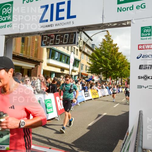 20.09.2026 - PSD Bank Halbmarathon LAZAROV Photography http://msf.ph/oto/10557353 20.09.2026 12:25:00 Ziel 1134, 1633, 1654, 2135, 2207, 2294, 2328, 2452, 2596, 2658, 2798, 3510, 3756, 4190, 4663 meine-sportfotos.de