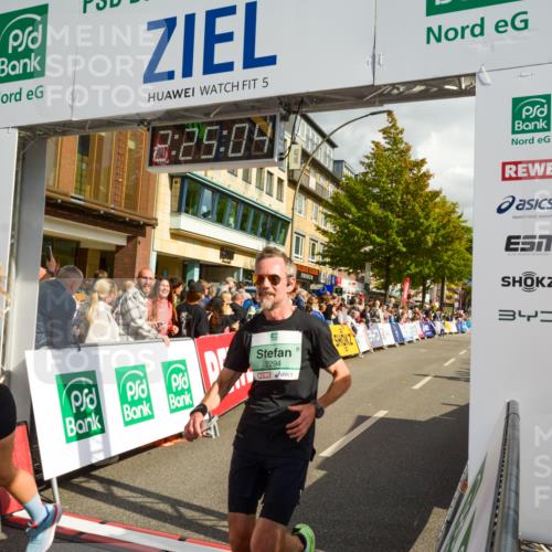 20.09.2026 - PSD Bank Halbmarathon LAZAROV Photography http://msf.ph/oto/10557366 20.09.2026 12:25:04 Ziel 1134, 1633, 2294, 2328, 2596, 2798, 3510, 4663 meine-sportfotos.de