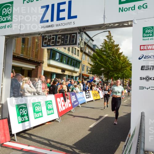 20.09.2026 - PSD Bank Halbmarathon LAZAROV Photography http://msf.ph/oto/10557379 20.09.2026 12:25:16 Ziel 2045, 3061, 3556, 3924, 4725 meine-sportfotos.de