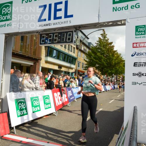 20.09.2026 - PSD Bank Halbmarathon LAZAROV Photography http://msf.ph/oto/10557385 20.09.2026 12:25:17 Ziel 2045, 3061, 3556, 3924, 4725 meine-sportfotos.de