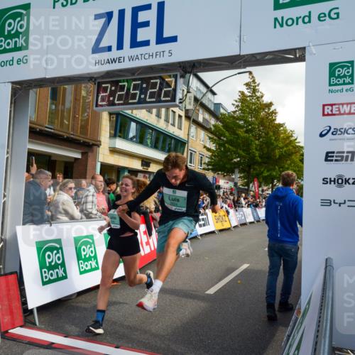20.09.2026 - PSD Bank Halbmarathon LAZAROV Photography http://msf.ph/oto/10557398 20.09.2026 12:25:22 Ziel 2045, 3061, 3556, 3924, 4725 meine-sportfotos.de