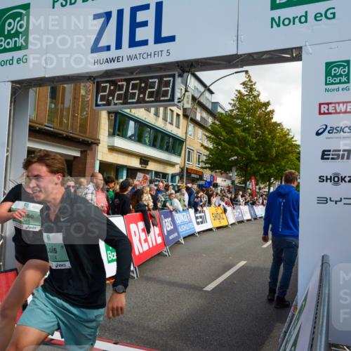 20.09.2026 - PSD Bank Halbmarathon LAZAROV Photography http://msf.ph/oto/10557400 20.09.2026 12:25:22 Ziel 2045, 3061, 3556, 3924, 4725 meine-sportfotos.de