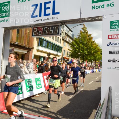 20.09.2026 - PSD Bank Halbmarathon LAZAROV Photography http://msf.ph/oto/10557471 20.09.2026 12:25:43 Ziel 1652, 1798, 2216, 2287, 2507, 2953, 2954, 3242, 3666, 3873, 4749 meine-sportfotos.de
