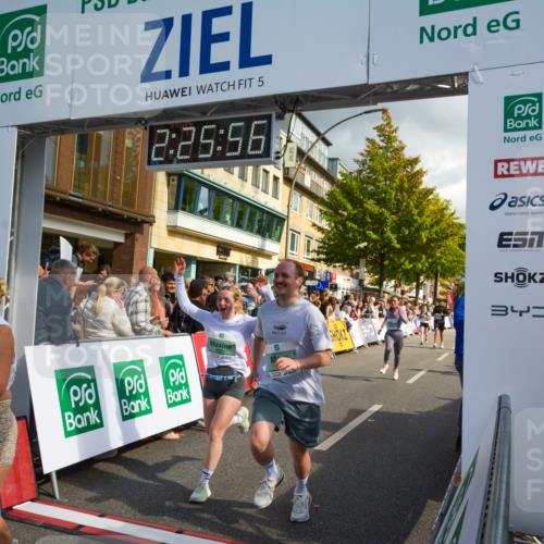 20.09.2026 - PSD Bank Halbmarathon LAZAROV Photography http://msf.ph/oto/10557512 20.09.2026 12:25:56 Ziel 1259, 2824, 3900, 4390, 4391, 4392, 4588 meine-sportfotos.de