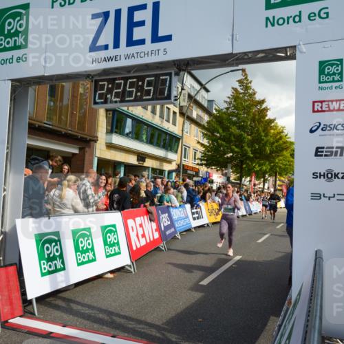 20.09.2026 - PSD Bank Halbmarathon LAZAROV Photography http://msf.ph/oto/10557516 20.09.2026 12:25:56 Ziel 1259, 2824, 3900, 4390, 4391, 4392, 4588 meine-sportfotos.de