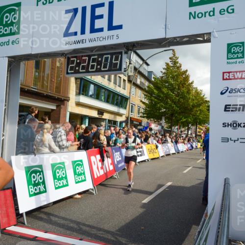 20.09.2026 - PSD Bank Halbmarathon LAZAROV Photography http://msf.ph/oto/10557528 20.09.2026 12:26:03 Ziel 1259, 1754, 1914, 2477, 2824, 3900, 4588, 4736 meine-sportfotos.de