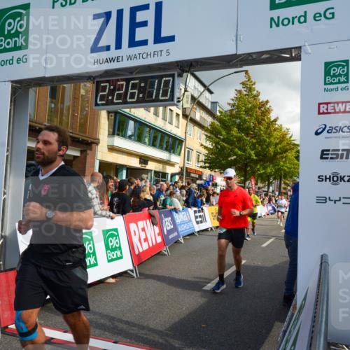 20.09.2026 - PSD Bank Halbmarathon LAZAROV Photography http://msf.ph/oto/10557539 20.09.2026 12:26:09 Ziel 1259, 1477, 1754, 1807, 1914, 2477, 2824, 3693, 3694, 4192, 4736 meine-sportfotos.de