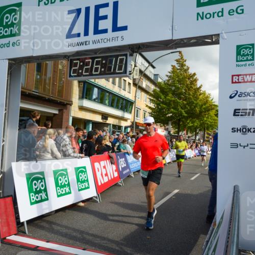 20.09.2026 - PSD Bank Halbmarathon LAZAROV Photography http://msf.ph/oto/10557541 20.09.2026 12:26:09 Ziel 1259, 1477, 1754, 1807, 1914, 2477, 2824, 3693, 3694, 4192, 4736 meine-sportfotos.de