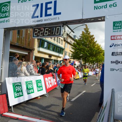 20.09.2026 - PSD Bank Halbmarathon LAZAROV Photography http://msf.ph/oto/10557542 20.09.2026 12:26:10 Ziel 1202, 1259, 1477, 1754, 1807, 1914, 2477, 3693, 3694, 4192, 4736 meine-sportfotos.de