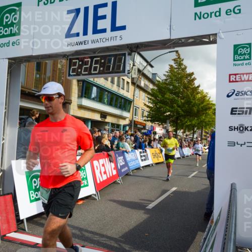 20.09.2026 - PSD Bank Halbmarathon LAZAROV Photography http://msf.ph/oto/10557545 20.09.2026 12:26:10 Ziel 1202, 1259, 1477, 1754, 1807, 1914, 2477, 3693, 3694, 4192, 4736 meine-sportfotos.de
