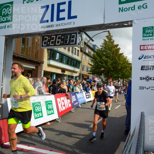 20.09.2026 - PSD Bank Halbmarathon LAZAROV Photography http://msf.ph/oto/10557550 20.09.2026 12:26:13 Ziel 1202, 1477, 1754, 1807, 1914, 2477, 3693, 3694, 4192, 4216, 4736 meine-sportfotos.de
