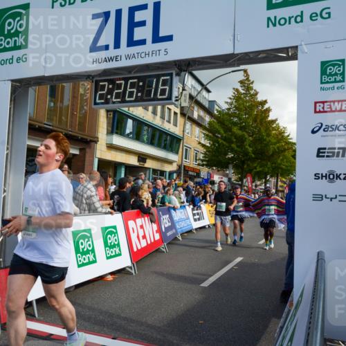 20.09.2026 - PSD Bank Halbmarathon LAZAROV Photography http://msf.ph/oto/10557557 20.09.2026 12:26:16 Ziel 1202, 1477, 1754, 1807, 1914, 2477, 3693, 3694, 4192, 4216 meine-sportfotos.de