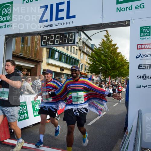 20.09.2026 - PSD Bank Halbmarathon LAZAROV Photography http://msf.ph/oto/10557564 20.09.2026 12:26:18 Ziel 1202, 1477, 1754, 1807, 2477, 3693, 3694, 4192, 4216 meine-sportfotos.de
