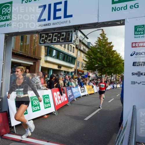 20.09.2026 - PSD Bank Halbmarathon LAZAROV Photography http://msf.ph/oto/10557568 20.09.2026 12:26:20 Ziel 1202, 1477, 1807, 3693, 3694, 4192, 4216 meine-sportfotos.de