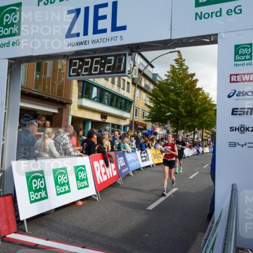 20.09.2026 - PSD Bank Halbmarathon LAZAROV Photography http://msf.ph/oto/10557570 20.09.2026 12:26:20 Ziel 1202, 1477, 1807, 3693, 3694, 4192, 4216 meine-sportfotos.de