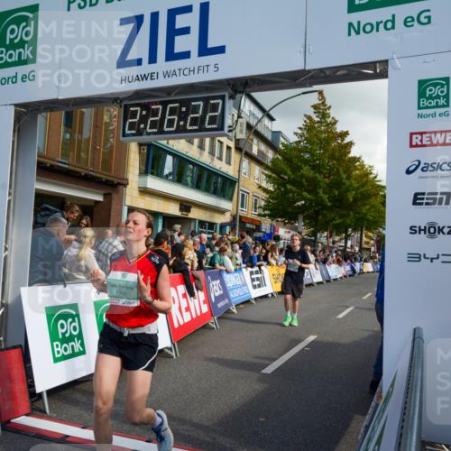 20.09.2026 - PSD Bank Halbmarathon LAZAROV Photography http://msf.ph/oto/10557575 20.09.2026 12:26:22 Ziel 1202, 1477, 1807, 3693, 3694, 4192, 4216, 4584 meine-sportfotos.de