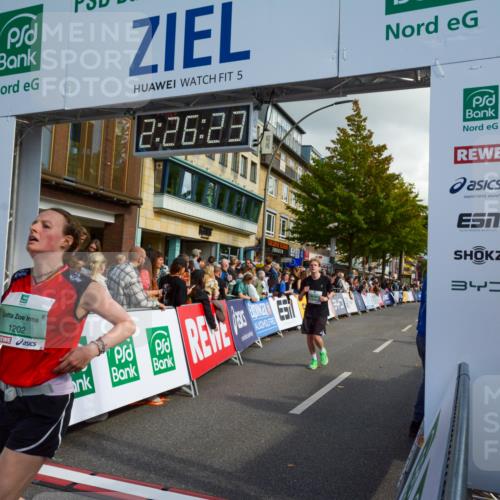 20.09.2026 - PSD Bank Halbmarathon LAZAROV Photography http://msf.ph/oto/10557577 20.09.2026 12:26:22 Ziel 1202, 1477, 1807, 3693, 3694, 4192, 4216, 4584 meine-sportfotos.de