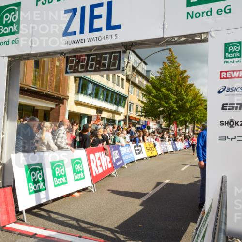 20.09.2026 - PSD Bank Halbmarathon LAZAROV Photography http://msf.ph/oto/10557599 20.09.2026 12:26:34 Ziel 1113, 1231, 1844, 2871, 3821, 4427, 4584 meine-sportfotos.de