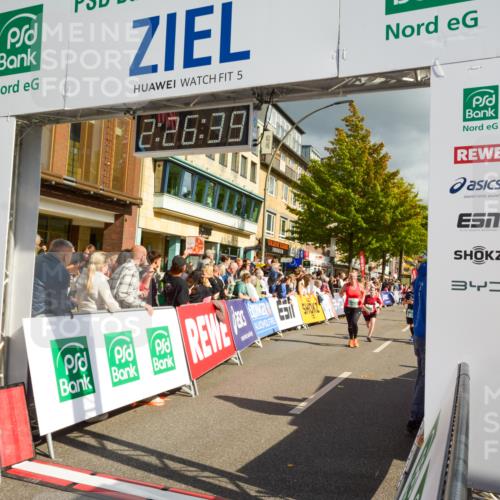 20.09.2026 - PSD Bank Halbmarathon LAZAROV Photography http://msf.ph/oto/10557616 20.09.2026 12:26:38 Ziel 1113, 1231, 1345, 1471, 1844, 2039, 2858, 2871, 3821, 4427, 4584 meine-sportfotos.de