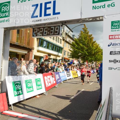 20.09.2026 - PSD Bank Halbmarathon LAZAROV Photography http://msf.ph/oto/10557617 20.09.2026 12:26:38 Ziel 1113, 1231, 1345, 1471, 1844, 2039, 2858, 2871, 3821, 4427, 4584 meine-sportfotos.de