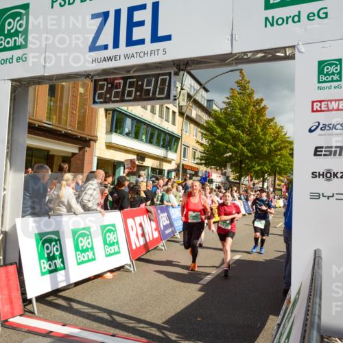 20.09.2026 - PSD Bank Halbmarathon LAZAROV Photography http://msf.ph/oto/10557622 20.09.2026 12:26:40 Ziel 1113, 1231, 1345, 1471, 1844, 2039, 2858, 2871, 3821, 4427 meine-sportfotos.de