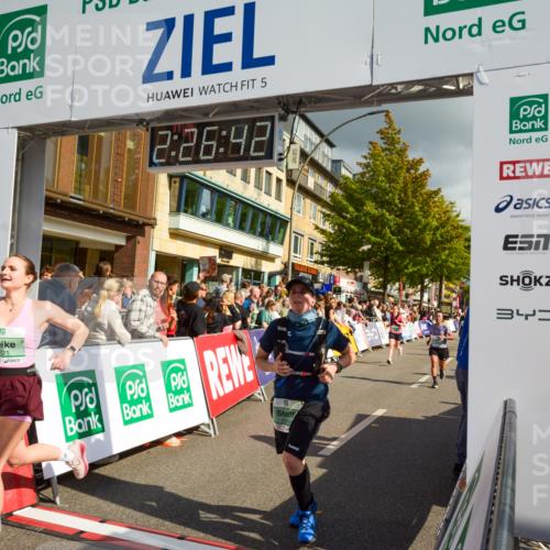 20.09.2026 - PSD Bank Halbmarathon LAZAROV Photography http://msf.ph/oto/10557628 20.09.2026 12:26:42 Ziel 1113, 1231, 1345, 1471, 1738, 1844, 2021, 2039, 2858, 2871, 3821, 4427 meine-sportfotos.de