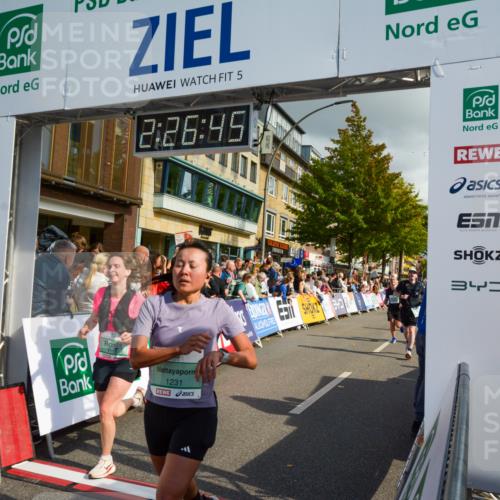 20.09.2026 - PSD Bank Halbmarathon LAZAROV Photography http://msf.ph/oto/10557631 20.09.2026 12:26:45 Ziel 1113, 1231, 1345, 1471, 1738, 1844, 2021, 2039, 2538, 2858, 2871, 3821, 4427 meine-sportfotos.de