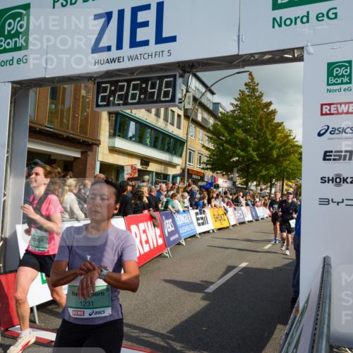 20.09.2026 - PSD Bank Halbmarathon LAZAROV Photography http://msf.ph/oto/10557632 20.09.2026 12:26:45 Ziel 1113, 1231, 1345, 1471, 1738, 1844, 2021, 2039, 2538, 2858, 2871, 3821, 4427 meine-sportfotos.de