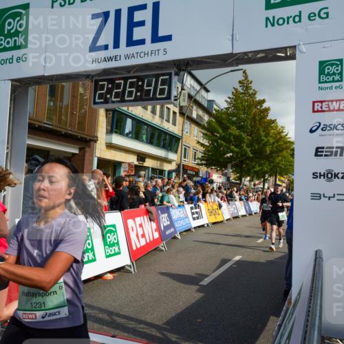 20.09.2026 - PSD Bank Halbmarathon LAZAROV Photography http://msf.ph/oto/10557633 20.09.2026 12:26:45 Ziel 1113, 1231, 1345, 1471, 1738, 1844, 2021, 2039, 2538, 2858, 2871, 3821, 4427 meine-sportfotos.de