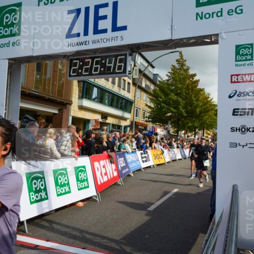 20.09.2026 - PSD Bank Halbmarathon LAZAROV Photography http://msf.ph/oto/10557634 20.09.2026 12:26:45 Ziel 1113, 1231, 1345, 1471, 1738, 1844, 2021, 2039, 2538, 2858, 2871, 3821, 4427 meine-sportfotos.de