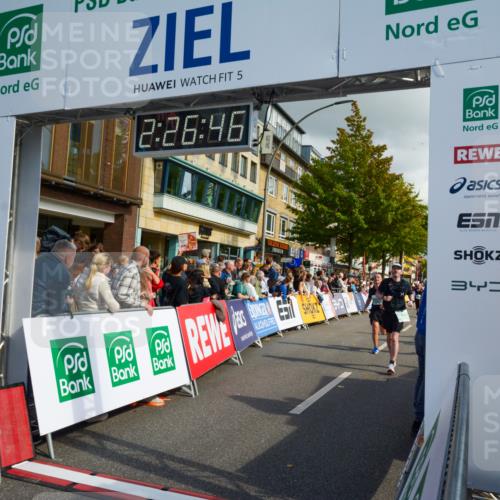 20.09.2026 - PSD Bank Halbmarathon LAZAROV Photography http://msf.ph/oto/10557635 20.09.2026 12:26:46 Ziel 1113, 1231, 1345, 1471, 1738, 1844, 2021, 2039, 2295, 2538, 2858, 2871, 3821, 4427 meine-sportfotos.de