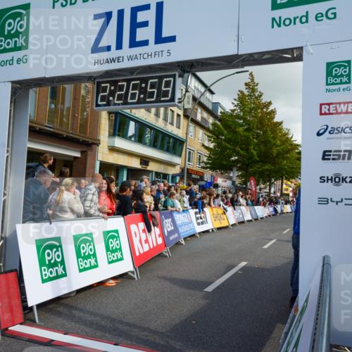 20.09.2026 - PSD Bank Halbmarathon LAZAROV Photography http://msf.ph/oto/10557664 20.09.2026 12:26:58 Ziel 1738, 2021, 2295, 2538 meine-sportfotos.de