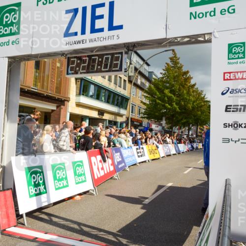 20.09.2026 - PSD Bank Halbmarathon LAZAROV Photography http://msf.ph/oto/10557668 20.09.2026 12:27:02 Ziel 1480, 2295, 2538 meine-sportfotos.de