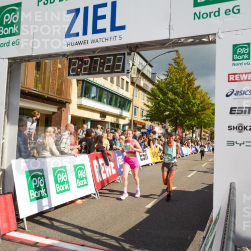 20.09.2026 - PSD Bank Halbmarathon LAZAROV Photography http://msf.ph/oto/10557732 20.09.2026 12:27:23 Ziel 1186, 1667, 2279, 2839, 3294, 4193 meine-sportfotos.de